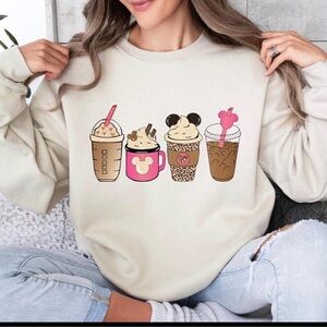 Women's Cream Graphic  Disney Coffee Lover Snack Sweatshirt Medium New no tags